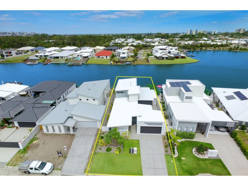 21 Bond Street, Pelican Waters QLD 4551