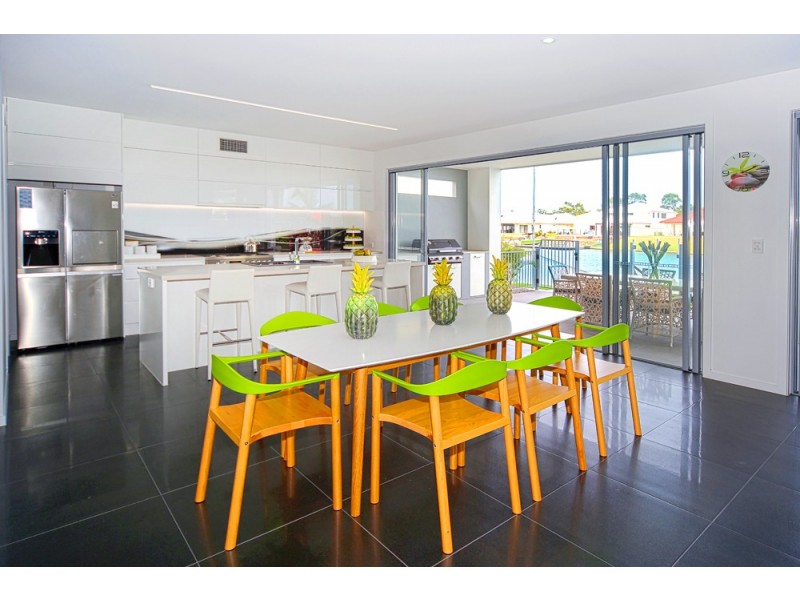 21 Bond Street, Pelican Waters QLD 4551