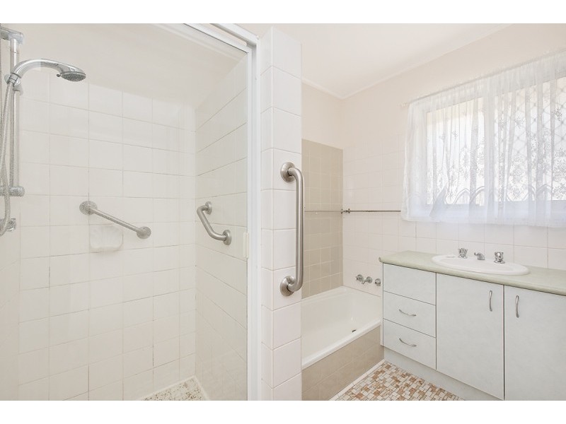 28 Blaxland Street, Golden Beach QLD 4551