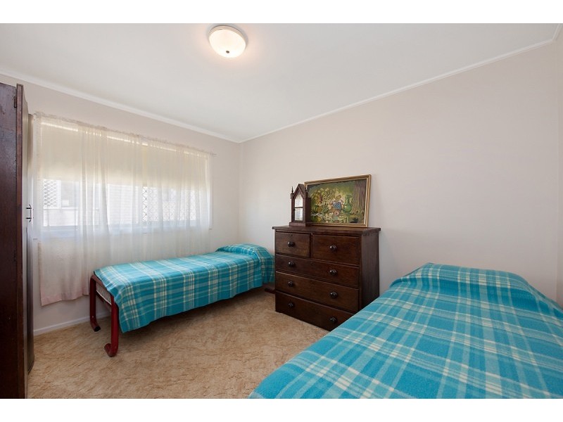 28 Blaxland Street, Golden Beach QLD 4551
