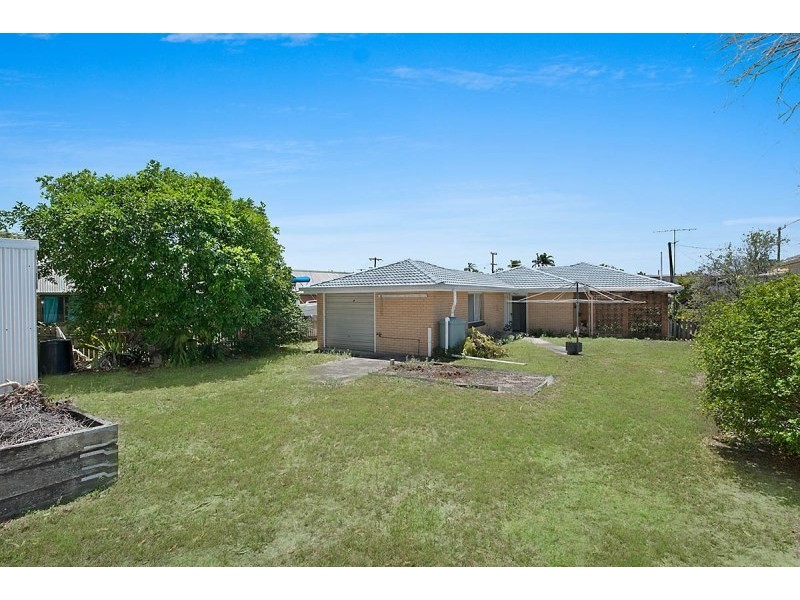 28 Blaxland Street, Golden Beach QLD 4551