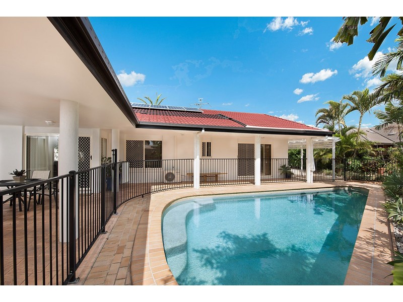 1 Grace Court, Pelican Waters QLD 4551