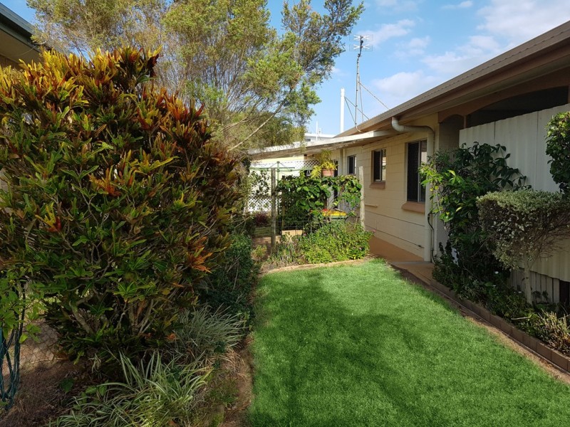 Unit 2/159 Landsborough Parade, Golden Beach QLD 4551
