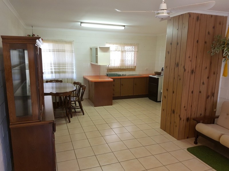 Unit 2/159 Landsborough Parade, Golden Beach QLD 4551