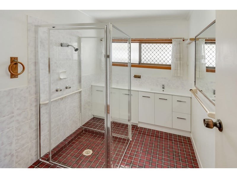 27 Coochin Street, Dicky Beach QLD 4551