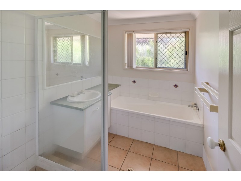 13 Caulfield Close, Little Mountain QLD 4551