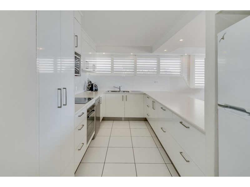 Unit 2/44 Victoria Terrace, Kings Beach QLD 4551