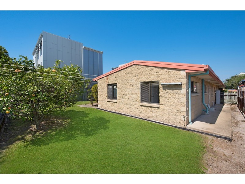Unit 2/19 Suller Street, Caloundra QLD 4551