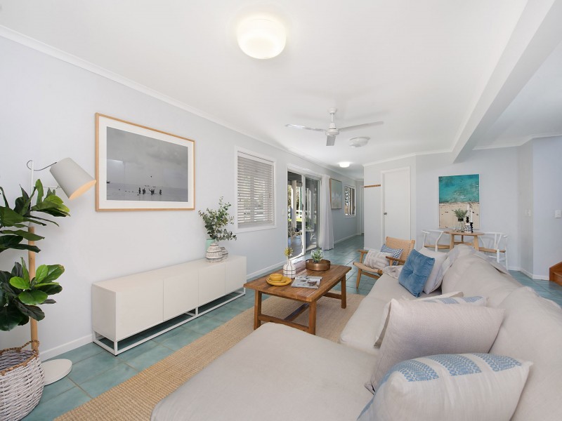 20 Wilson Avenue, Dicky Beach QLD 4551