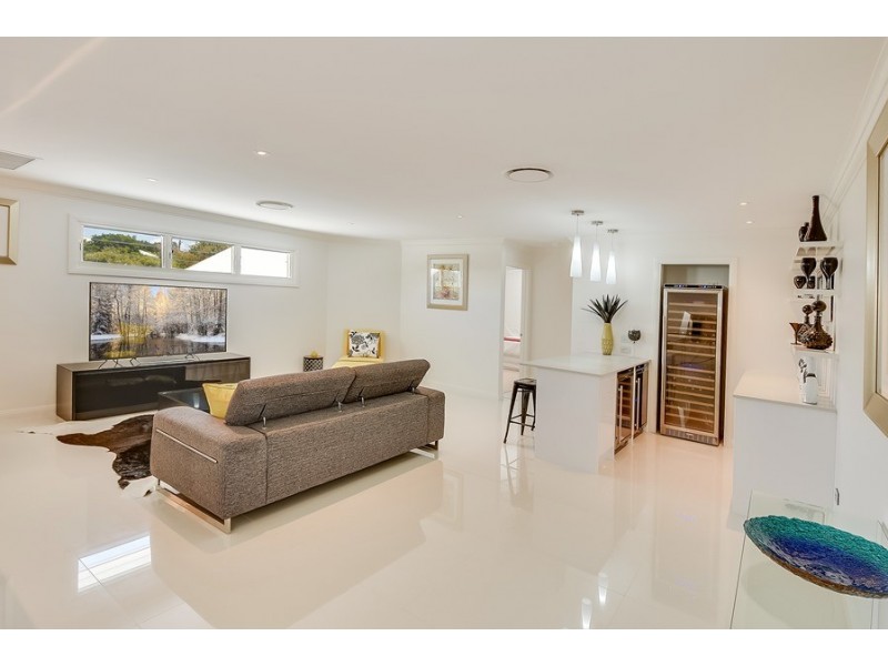 7 Mackay Street, Dicky Beach QLD 4551