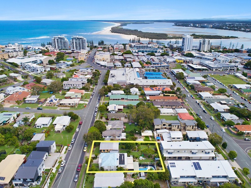 4 and 6 Wyreema Terrace, Caloundra QLD 4551