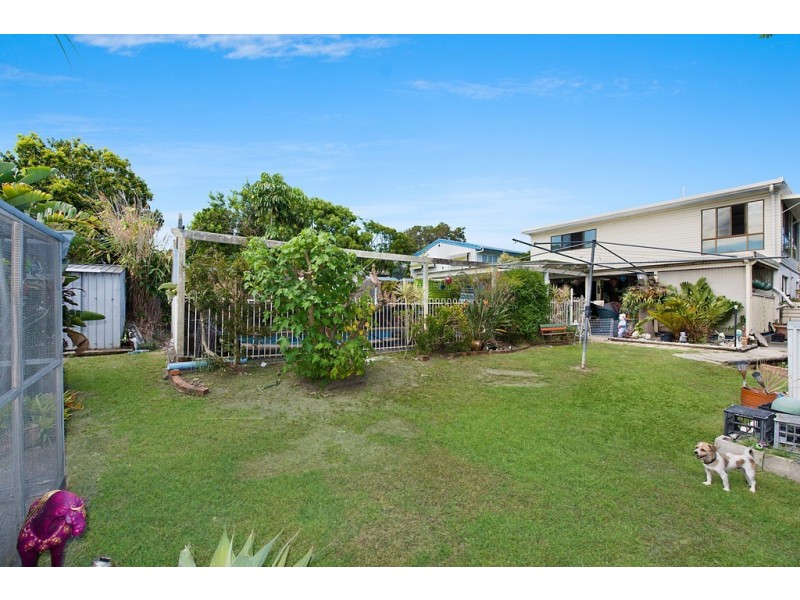 4 and 6 Wyreema Terrace, Caloundra QLD 4551
