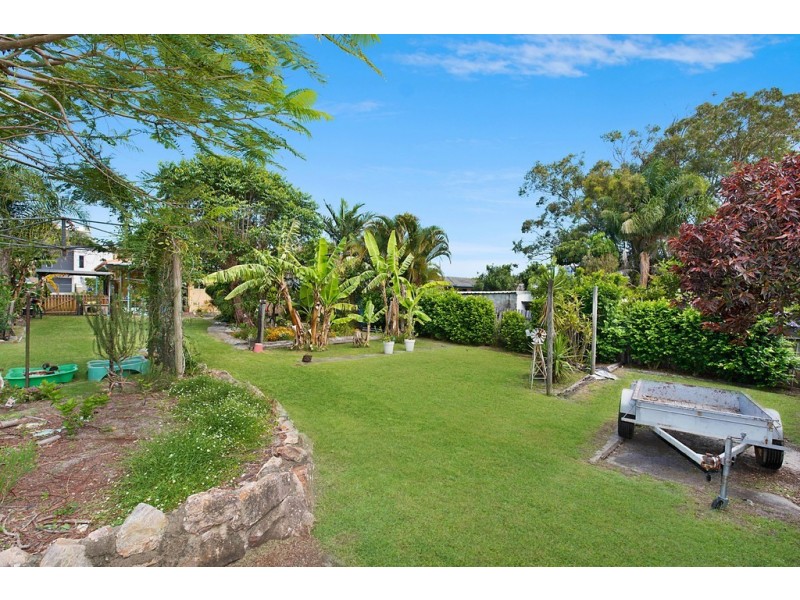 4 and 6 Wyreema Terrace, Caloundra QLD 4551