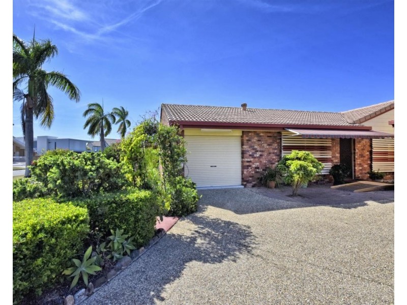 Unit 2/13 Ramsay Crescent, Golden Beach QLD 4551