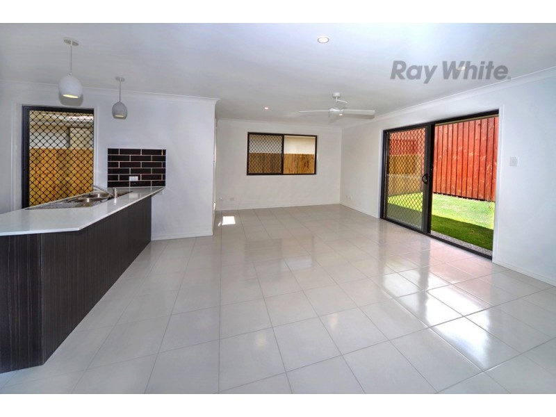 10 Gumtree Pocket Circuit, Little Mountain QLD 4551