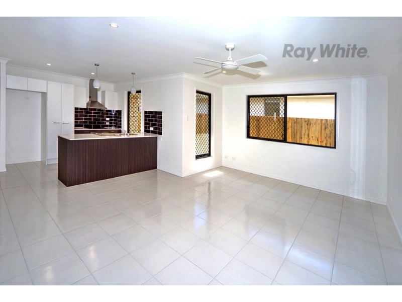 10 Gumtree Pocket Circuit, Little Mountain QLD 4551