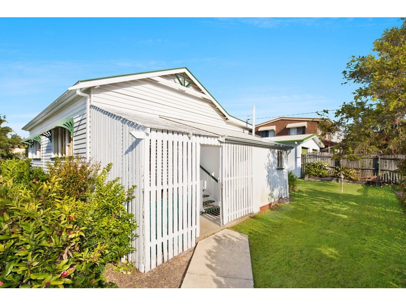 3 Seaview Terrace, Moffat Beach QLD 4551