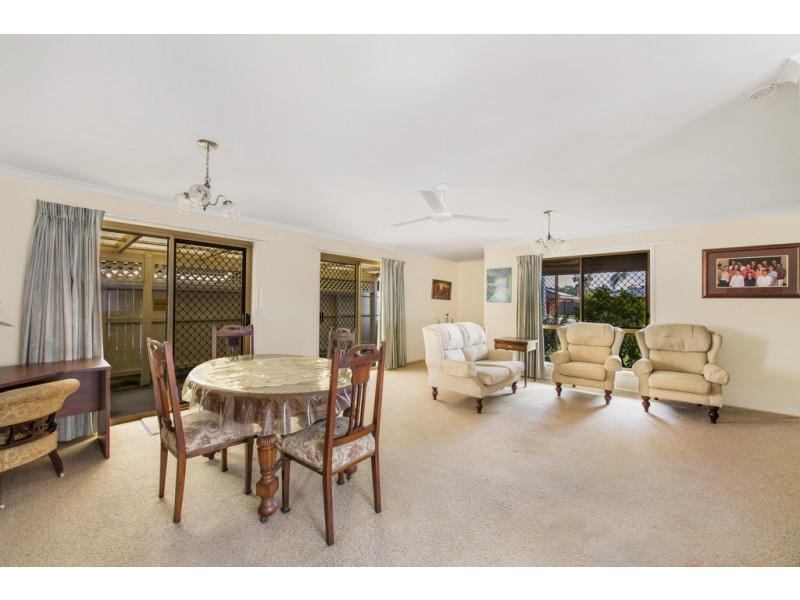 2/10 Pumicestone Place, Golden Beach QLD 4551