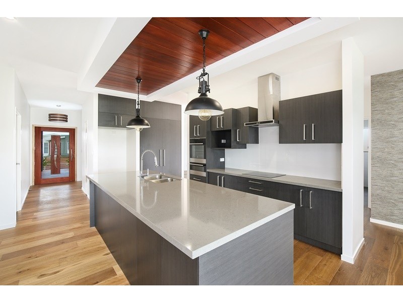 3 Macintyre Crescent, Pelican Waters QLD 4551