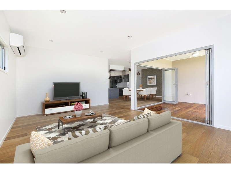 3 Macintyre Crescent, Pelican Waters QLD 4551