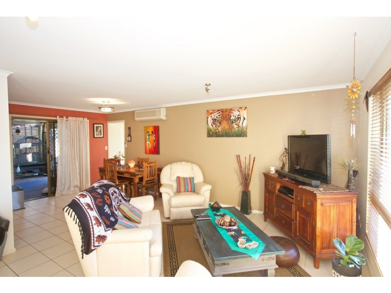 2/17 Pumicestone Place, Golden Beach QLD 4551