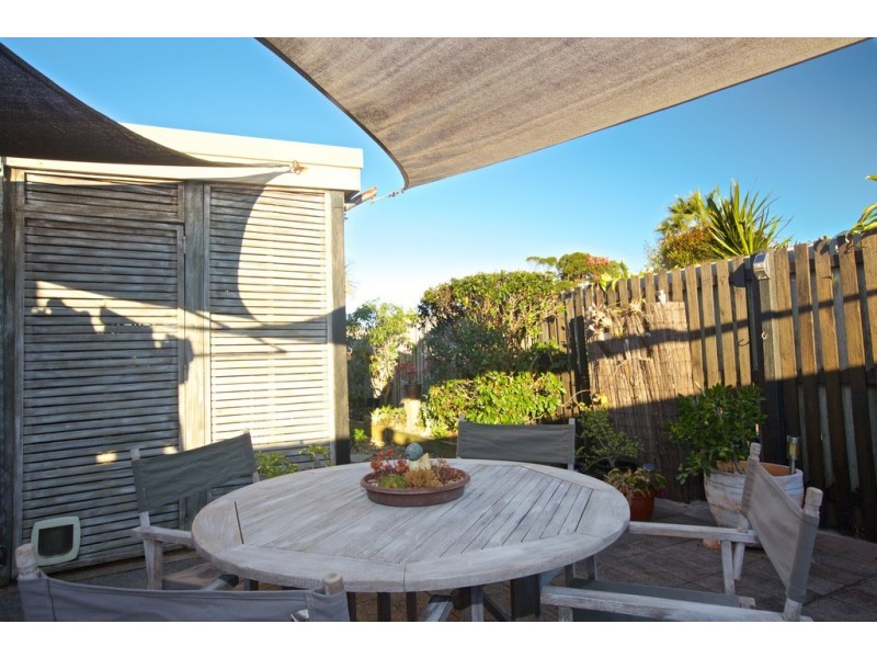 2/17 Pumicestone Place, Golden Beach QLD 4551