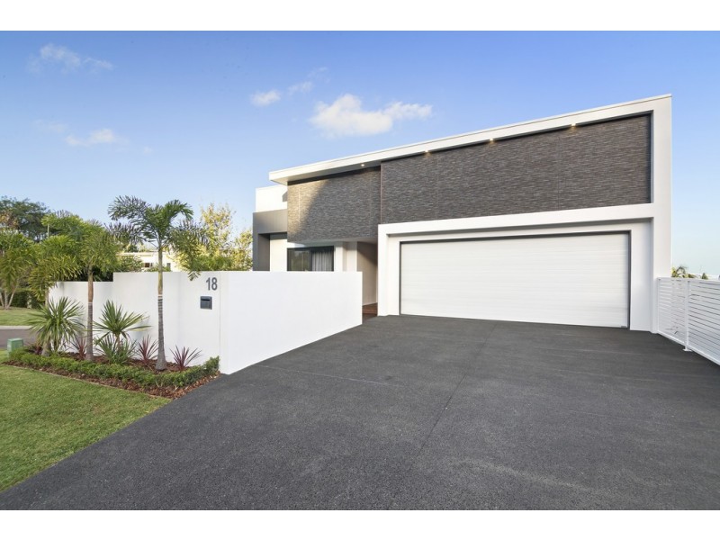 18 Dawson Parade, Buderim QLD 4556