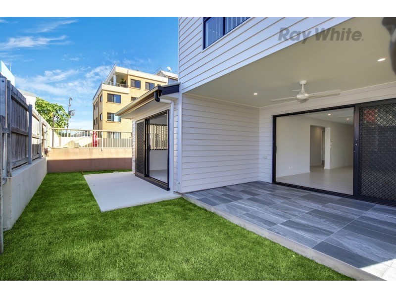 41 Kennedy Parade, Golden Beach QLD 4551