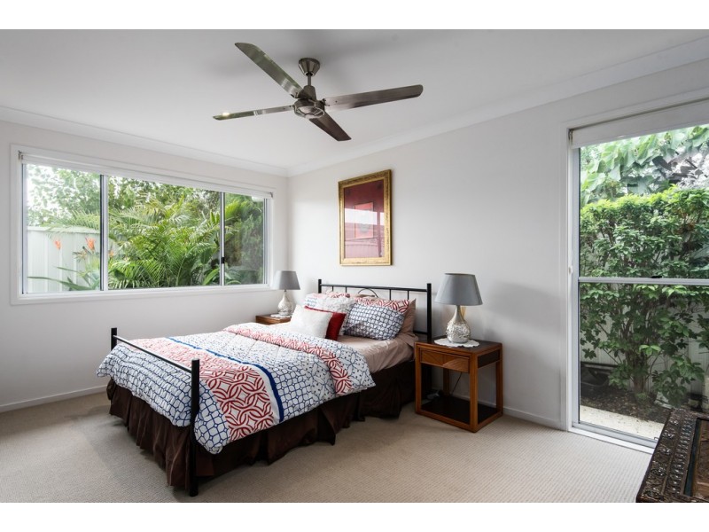 7 Sovereign Circuit, Pelican Waters QLD 4551
