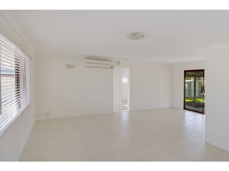 1 Doondoon Street, Currimundi QLD 4551