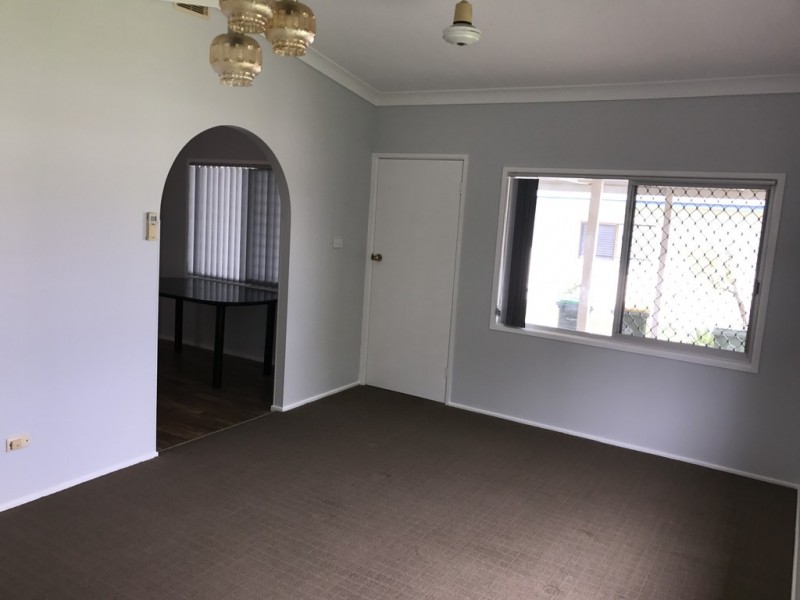 33 Nelson Street, Golden Beach QLD 4551
