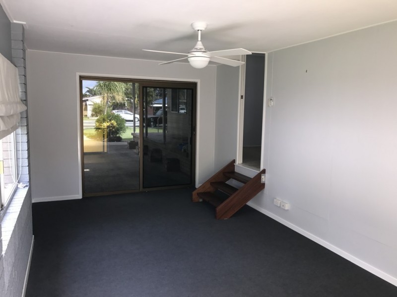 33 Nelson Street, Golden Beach QLD 4551
