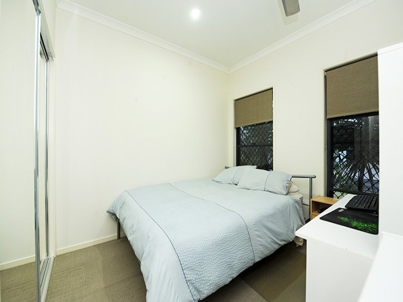 5 Eyre Place, Caloundra West QLD 4551