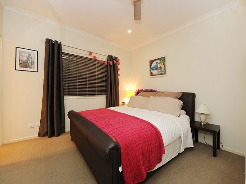 5 Eyre Place, Caloundra West QLD 4551