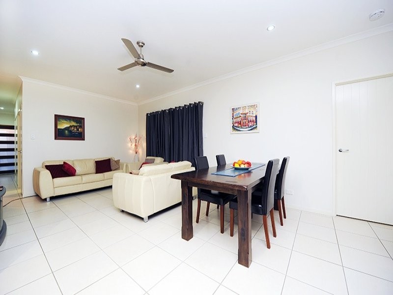 5 Eyre Place, Caloundra West QLD 4551