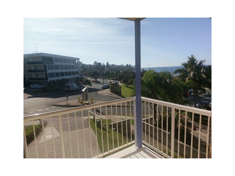 1/1 Warne Terrace, Kings Beach QLD 4551