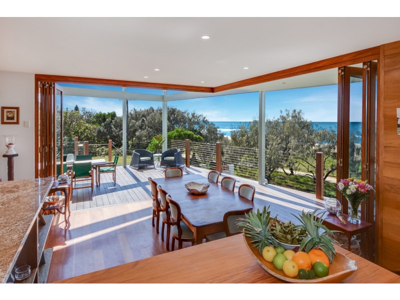 10 Victoria Terrace, Shelly Beach QLD 4551