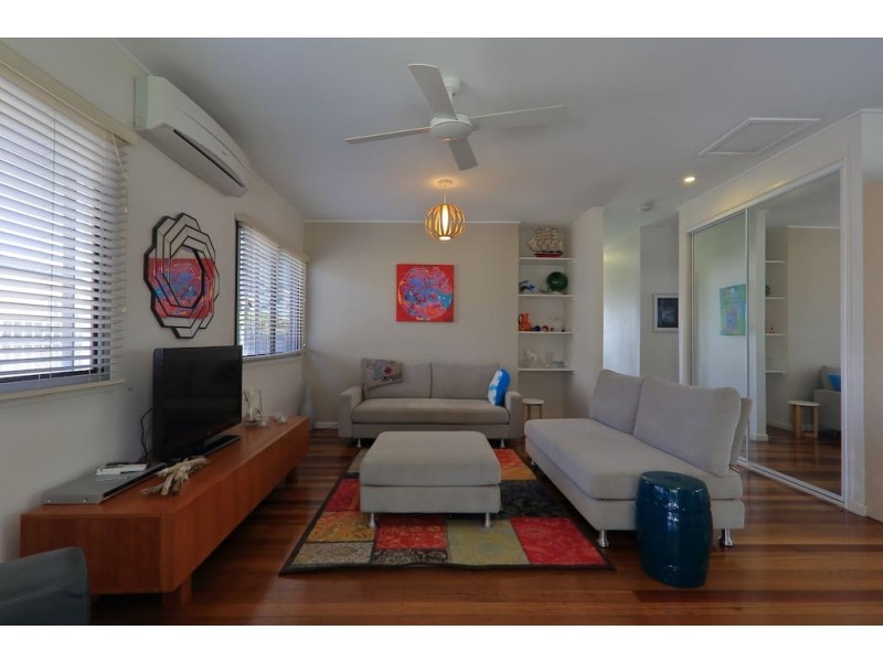 4 Burke Street, Golden Beach QLD 4551