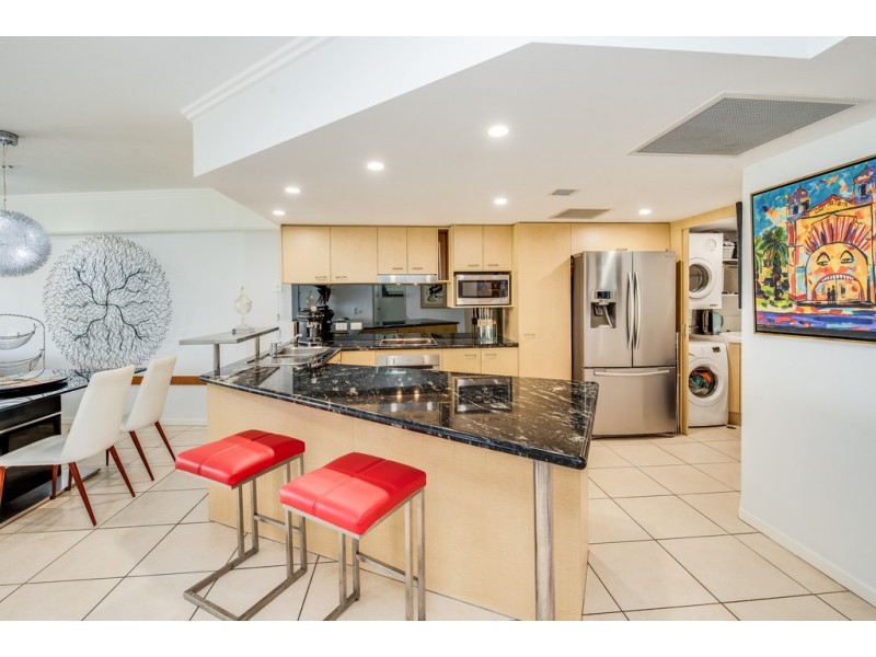 Unit 18/8 Levuka Avenue, Kings Beach QLD 4551