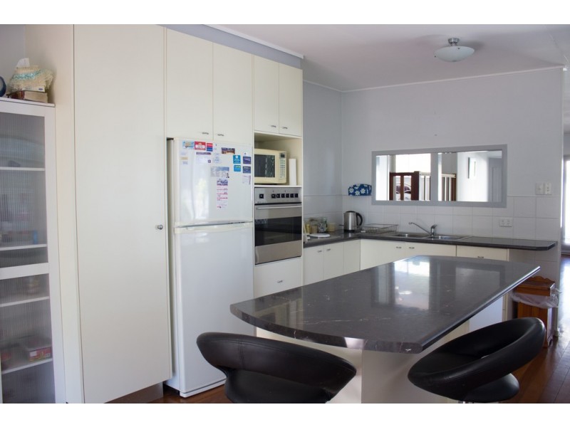 33 William Street, Moffat Beach QLD 4551