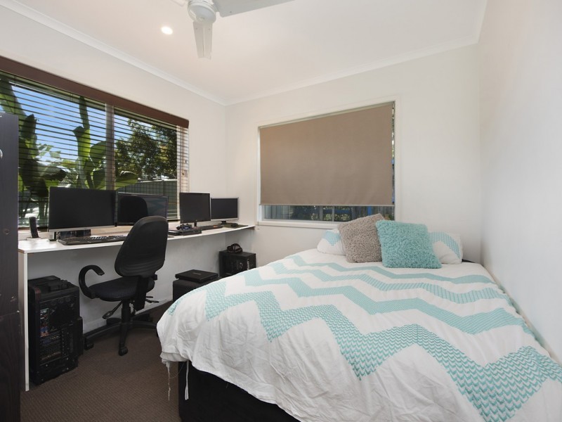 25 Michael Street, Golden Beach QLD 4551