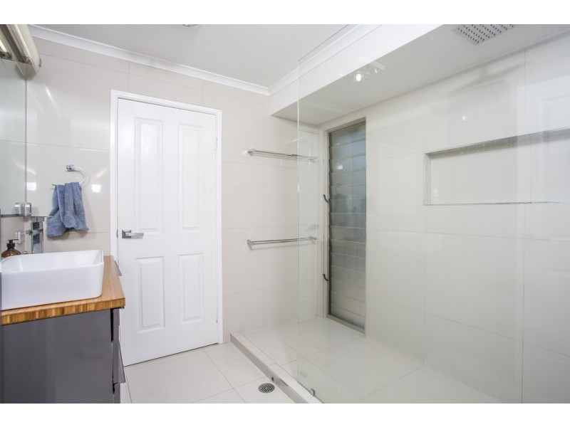 9 Bellcarra Place, Little Mountain QLD 4551