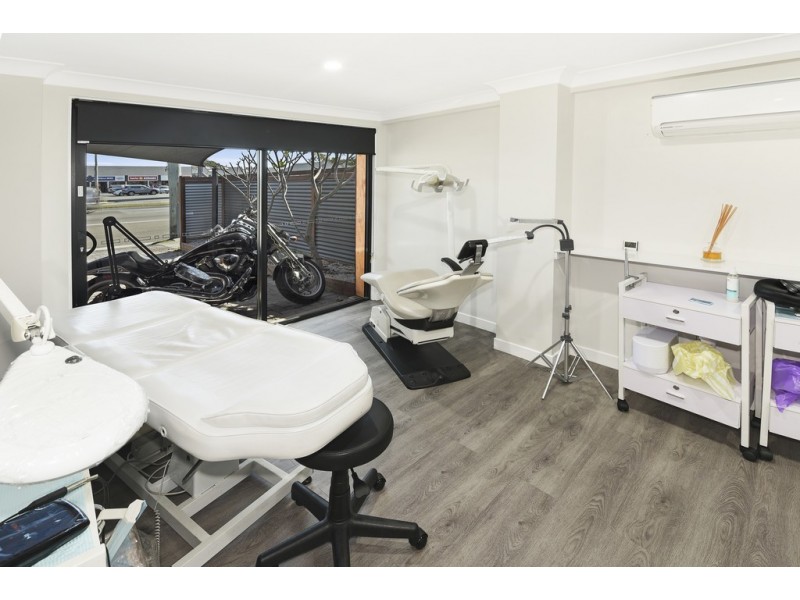 615 Nicklin Way, Wurtulla QLD 4575