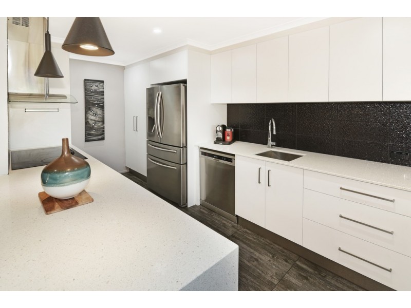 615 Nicklin Way, Wurtulla QLD 4575