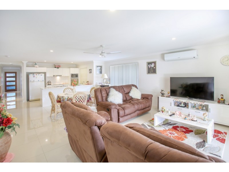 9 Lime Crescent, Caloundra West QLD 4551