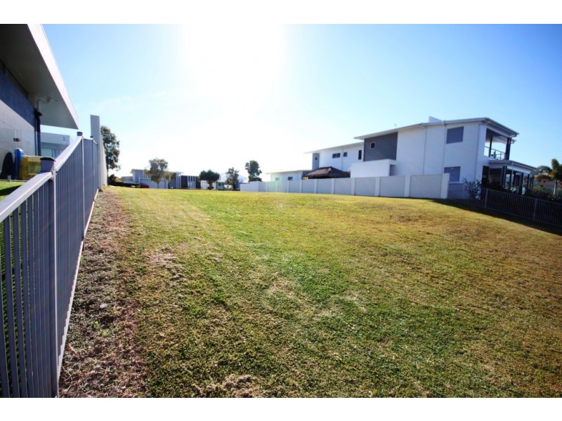 8 Deep Water Circuit, Pelican Waters QLD 4551