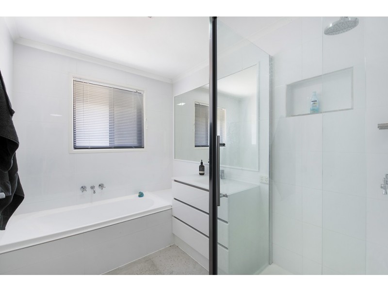 9 Lancewood Street, Caloundra West QLD 4551