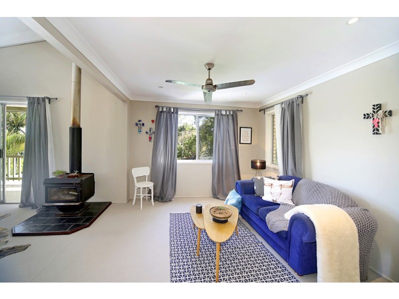 7 Theodore Court, Moffat Beach QLD 4551