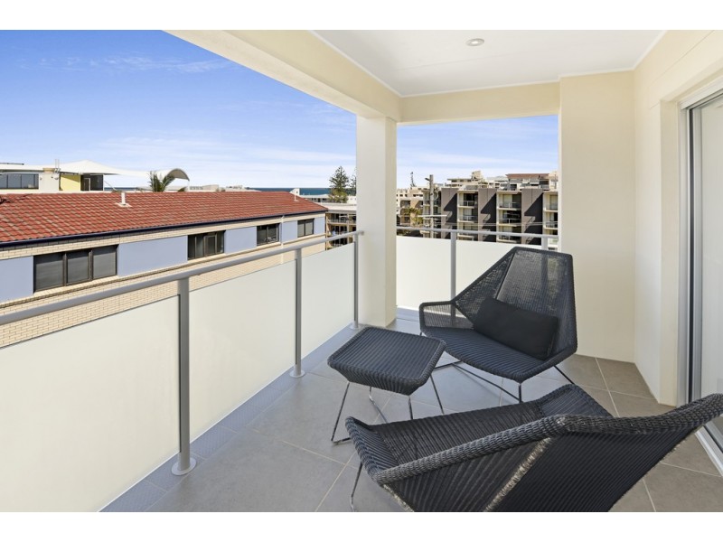 Unit 10 ‘Nimolanca’ 3 Warne Tce, Kings Beach QLD 4551