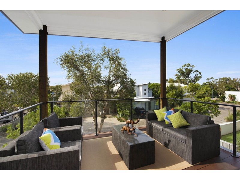 24 Dicky Beach Close, Dicky Beach QLD 4551